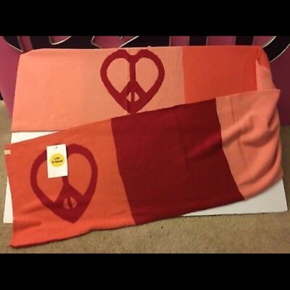 Life Is Good I Love You Snuggly Heart Scarf NWT - Picture 1 of 8